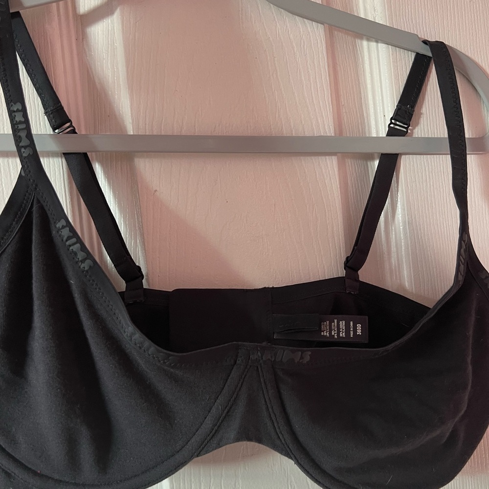 Skims bra